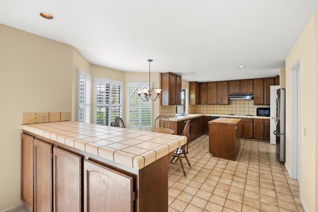 420 Greenbrier Road, Half Moon Bay CA: https://media.crmls.org/mediaz/5be8bc2f-b85a-49ac-8264-fff7730fb6bb.jpg