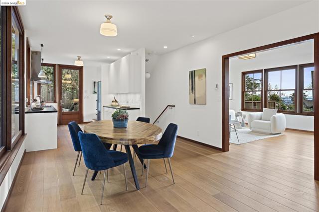 Image 10 of 60 For 1123 Arch St