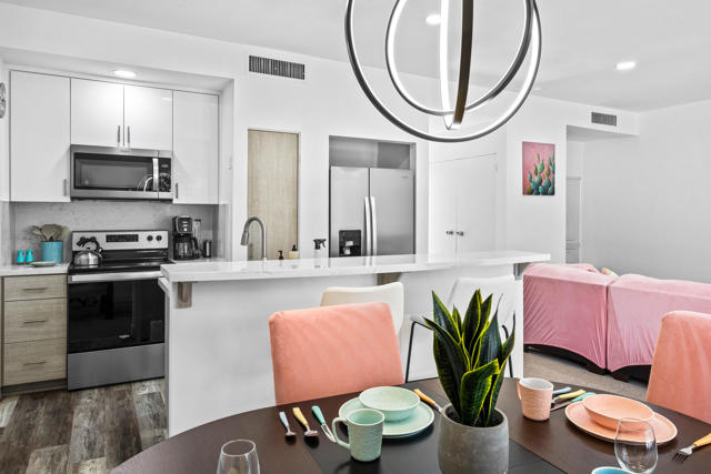 78130 Cortez Lane, Indian Wells CA: https://media.crmls.org/mediaz/5bea37ee-dcdf-4652-b4a7-309cdb07f5ad.jpg