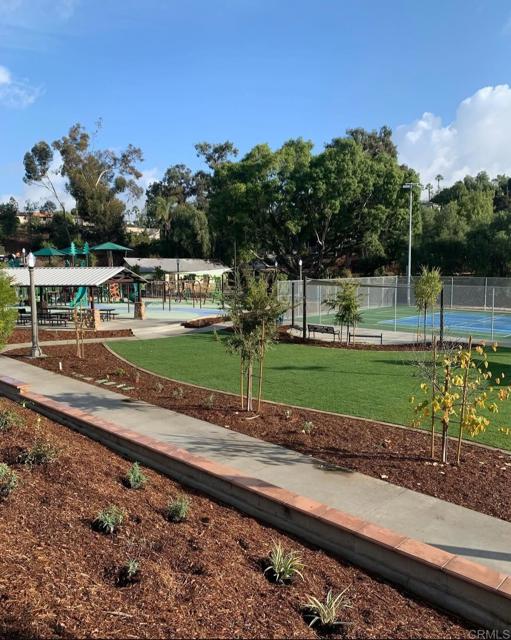 4818 4832 1/2 Palm Avenue, La Mesa CA: https://media.crmls.org/mediaz/5bea499d-3939-4977-8771-c9acefdb5d0d.jpg