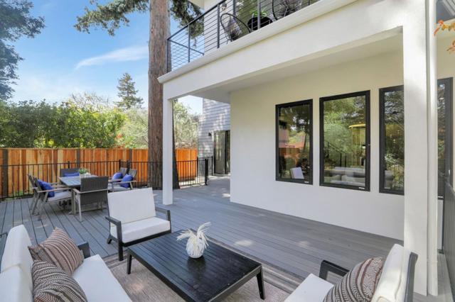 546 9th Avenue, Menlo Park CA: https://media.crmls.org/mediaz/5beb8840-396c-45cc-821f-8ba331ea612d.jpg