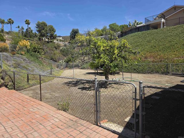 Detail Gallery Image 14 of 15 For 497 Vista Del Escuela, El Cajon,  CA 92019 - 3 Beds | 2 Baths