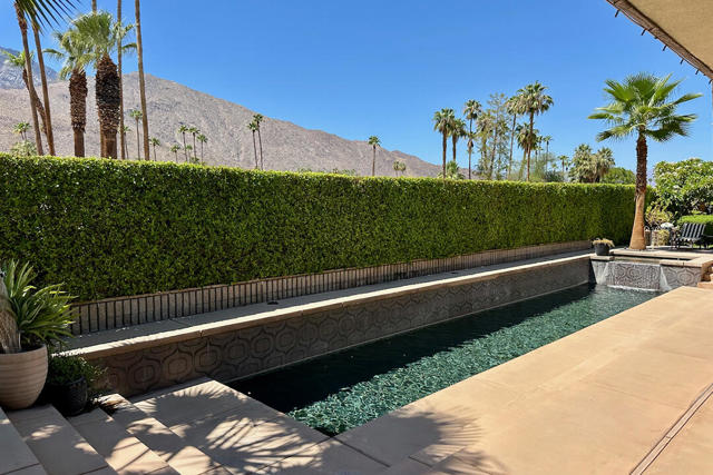 1311 Fuego Circle, Palm Springs CA: https://media.crmls.org/mediaz/5bebc410-8099-4037-84e4-2851e72ef937.jpg