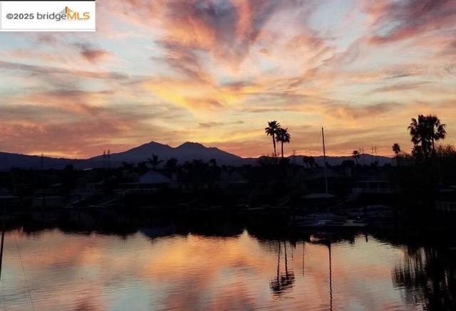 5090 Double Point Way, Discovery Bay CA: https://media.crmls.org/mediaz/5bec941a-fb95-4db8-b356-f8bf55da06ee.jpg
