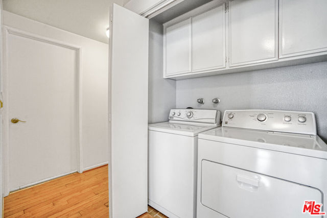 5534 Sylmar Avenue, Sherman Oaks CA: https://media.crmls.org/mediaz/5bed280e-dda1-471c-9782-4b58466feeb7.jpg