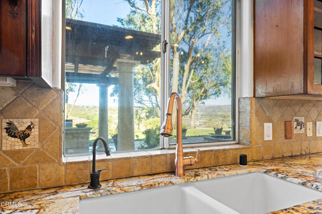 Detail Gallery Image 27 of 48 For 13045 Ripple Creek Ln, Camarillo,  CA 93012 - 5 Beds | 3/1 Baths