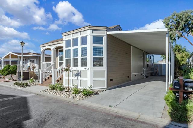 2574 Whispering Hills Circle, San Jose CA: https://media.crmls.org/mediaz/5bedbf2f-03f3-4505-89b7-14d5b6508452.jpg