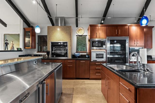 12740 Sundance Lane, Carmel Valley CA: https://media.crmls.org/mediaz/5bee06fe-40ce-4116-b875-caddd277021e.jpg