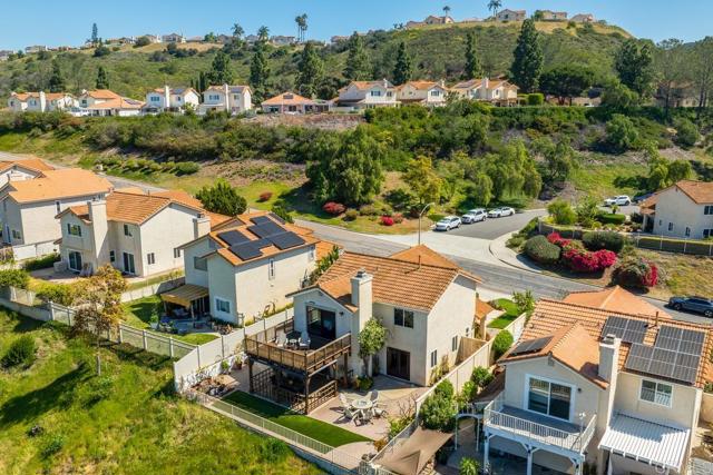 15778 Camino Crisalida, San Diego CA: https://media.crmls.org/mediaz/5bee9e8b-fa08-4f59-bec0-ec8cefb1db0d.jpg