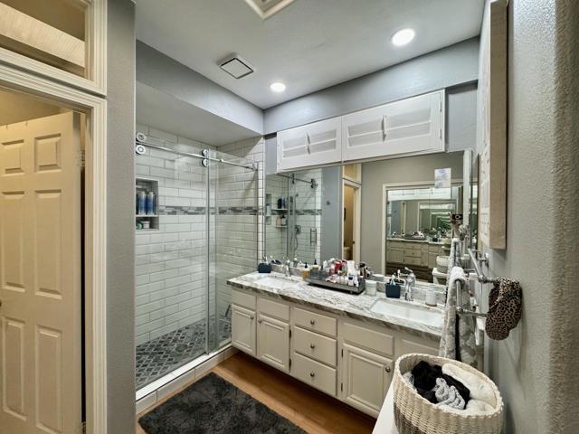 Image 14 of 23 For 37511 Golden Pebble Avenue