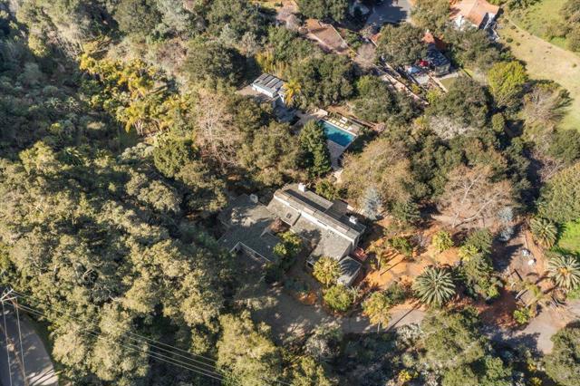 28140 Story Hill Lane, Los Altos Hills CA: https://media.crmls.org/mediaz/5bf04202-0cd4-4e76-9dde-0215cb3d1b6b.jpg