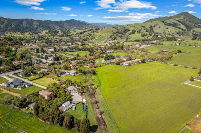 15860 Sunnyside, Morgan Hill CA: https://media.crmls.org/mediaz/5bf0b206-76b6-4807-9421-365287d3ad01.jpg