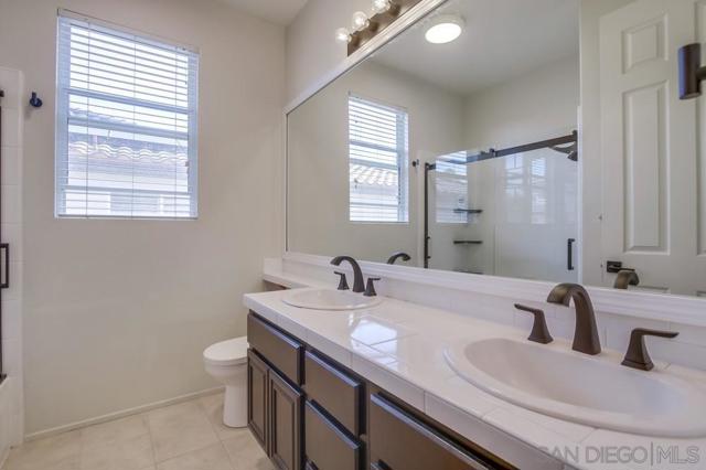 11523 Sun Ray Ct, San Diego CA: https://media.crmls.org/mediaz/5bf1028a-1693-4e09-9578-5a83195c37ae.jpg