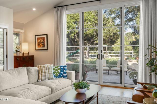 Detail Gallery Image 15 of 50 For 10929 Encino Dr, Oak View,  CA 93022 - 3 Beds | 3/1 Baths