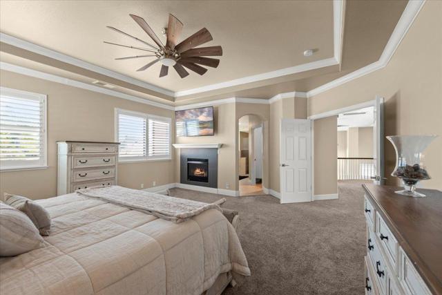 834 English Walnut Way, Morgan Hill CA: https://media.crmls.org/mediaz/5bf2b20e-00ce-474e-b773-dcb77243ca8b.jpg