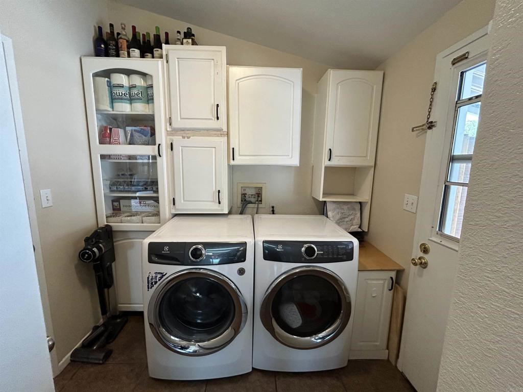 2550 Valley Pkwy - photo 19