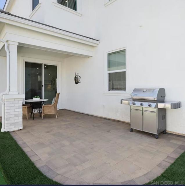 27661 Heritage Ln, Valley Center CA: https://media.crmls.org/mediaz/5bf3f117-31bf-4ffb-9263-a2ab0178e332.jpg