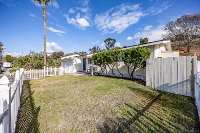 13553 Carriage Rd, Poway, California 92064, 4 Bedrooms Bedrooms, ,3 BathroomsBathrooms,Single Family Residence,For Sale,Carriage Rd,250019654SD