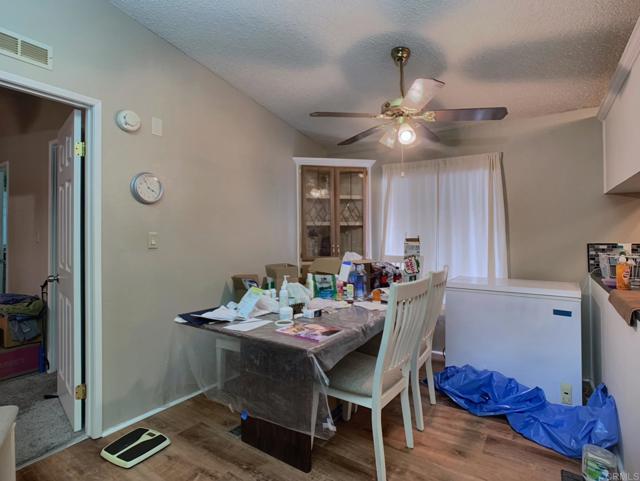 Home for Sale in Lakeside