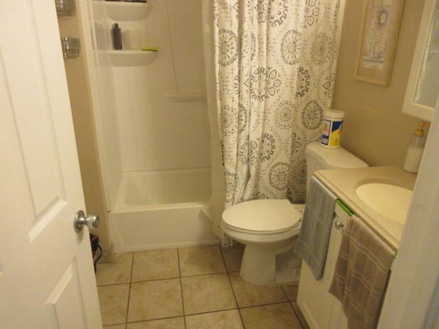 Image 11 of 32 For 710712 Richmond Avenue