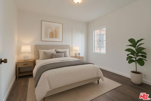 758 W 120th Street, Los Angeles CA: https://media.crmls.org/mediaz/5bf56334-5cd3-492d-ba7a-c742c878175a.jpg