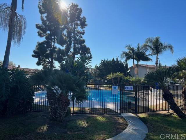 Detail Gallery Image 5 of 27 For 7049 Estrella De Mar Rd #69,  Carlsbad,  CA 92009 - 3 Beds | 2 Baths