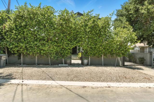 543 8th Avenue, Menlo Park CA: https://media.crmls.org/mediaz/5bf665ab-7bd8-4ec6-b72e-506538193b22.jpg
