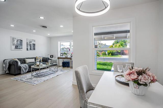 109 Maple Street, Vacaville CA: https://media.crmls.org/mediaz/5bf70fa7-42fd-401d-af41-c9831ee0178a.jpg