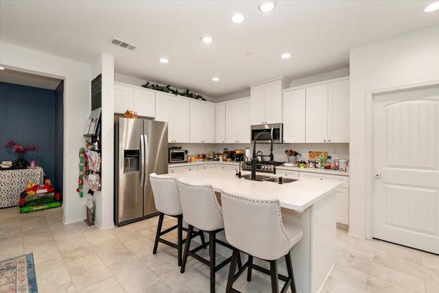 14226 Revana Lane, Beaumont CA: https://media.crmls.org/mediaz/5bf7381f-c537-4306-9f17-b98c8a67de93.jpg