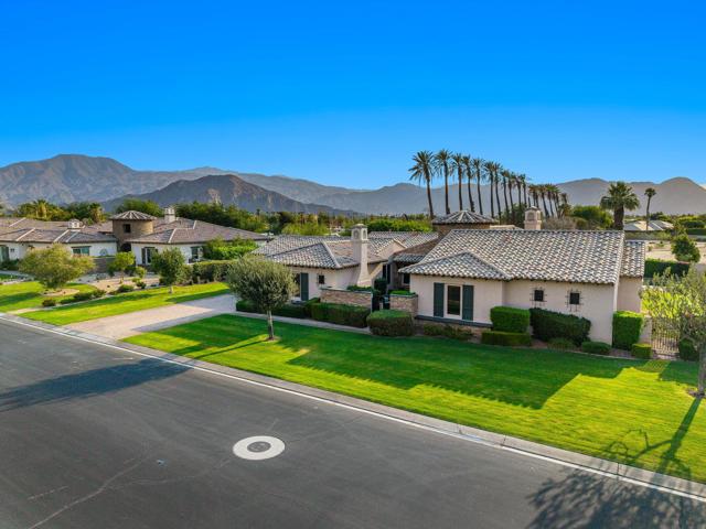 49481 Rock Rose Drive, Indio CA: https://media.crmls.org/mediaz/5bf8e50b-fa5b-4f9f-8c7d-11bcc525b72a.jpg