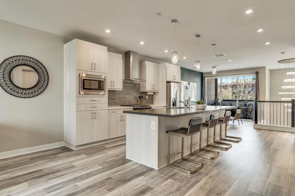 2804 Avella Circle