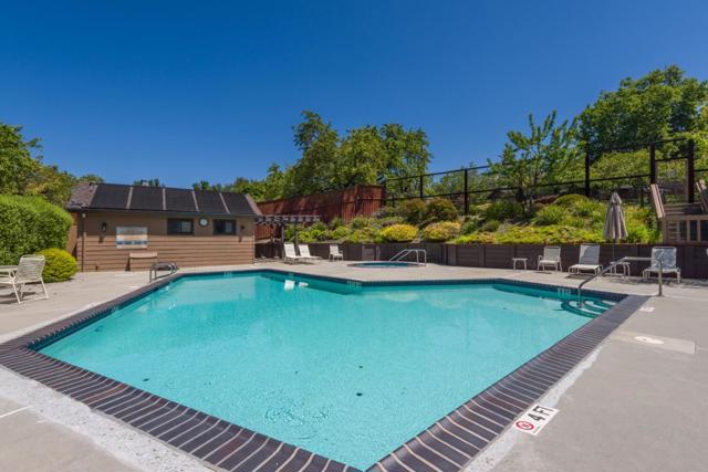 1265 Trinity Drive, Menlo Park CA: https://media.crmls.org/mediaz/5bfa3a1c-5677-48a8-be50-9855cae9b2e1.jpg