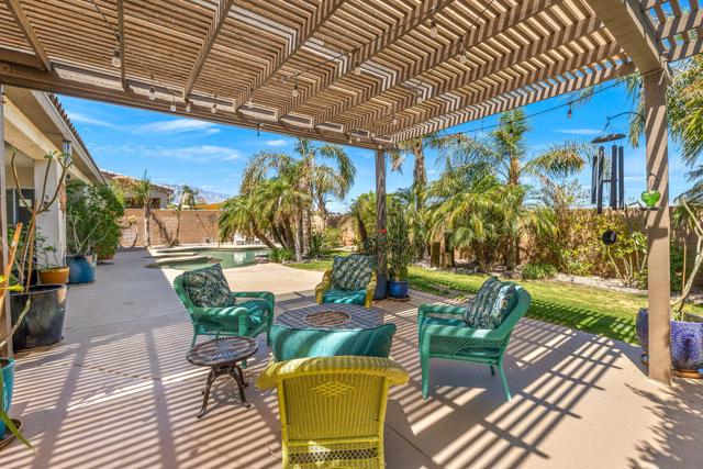74062 Jeri Lane, Palm Desert CA: https://media.crmls.org/mediaz/5bfa92bd-62b4-4cc8-9d88-2821ed0b77a8.jpg