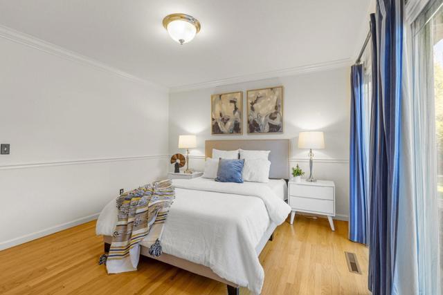 2741 Doverton Square, Mountain View CA: https://media.crmls.org/mediaz/5bfa9f16-65bf-46ce-9eb6-e7531ad330d1.jpg