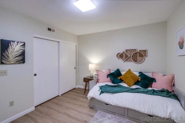12242 Paseo Lucido, San Diego CA: https://media.crmls.org/mediaz/5bfaf334-5b4e-4a98-9059-cfa1e48fb279.jpg