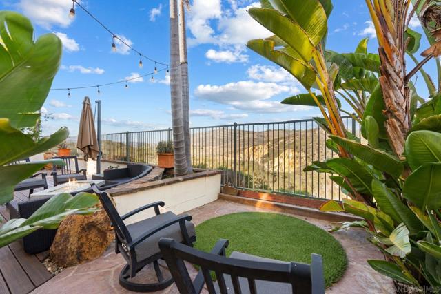 1664 Sagewood Way, San Marcos CA: https://media.crmls.org/mediaz/5bfb83de-9019-40aa-bc4f-1be01ae1da44.jpg