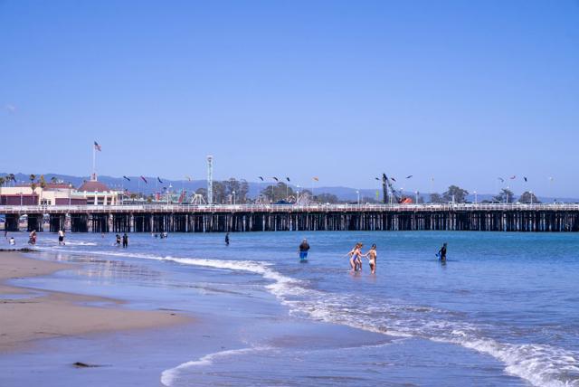148 Mason Street, Santa Cruz CA: https://media.crmls.org/mediaz/5bfc161f-0cd3-4ff4-8926-3a2045d0726c.jpg