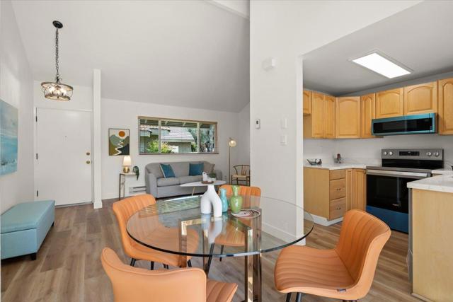 279 Truckee Lane, San Jose CA: https://media.crmls.org/mediaz/5bfc47fc-e5c0-4488-90a3-11ee7baad8c1.jpg