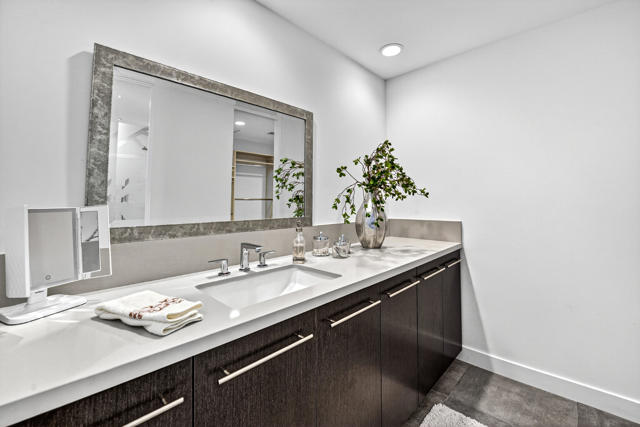 49120 Sunrose Lane, Palm Desert CA: https://media.crmls.org/mediaz/5bfc4888-d2d0-4dc9-997c-3f88609d6463.jpg