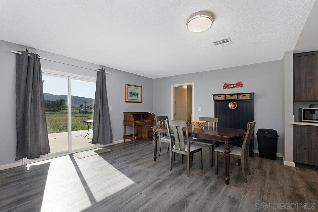 MLS #250018551SD img 13