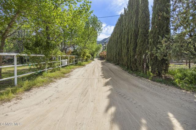2837 Clear Canyon Road, Lebec CA: https://media.crmls.org/mediaz/5bfd8300-f978-4855-b7fd-54b16bf039b1.jpg