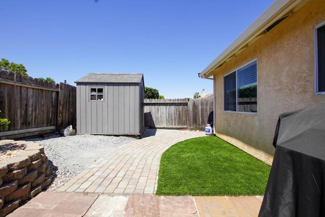 2171 Spruce Drive, Hollister CA: https://media.crmls.org/mediaz/5bfda2bb-ece7-4ece-a2d9-795a85389143.jpg