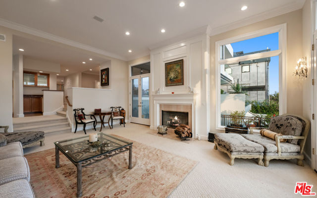 5105 Via Donte, Marina del Rey CA: https://media.crmls.org/mediaz/5bfdb341-d53c-4dd1-9169-fed9cb260721.jpg