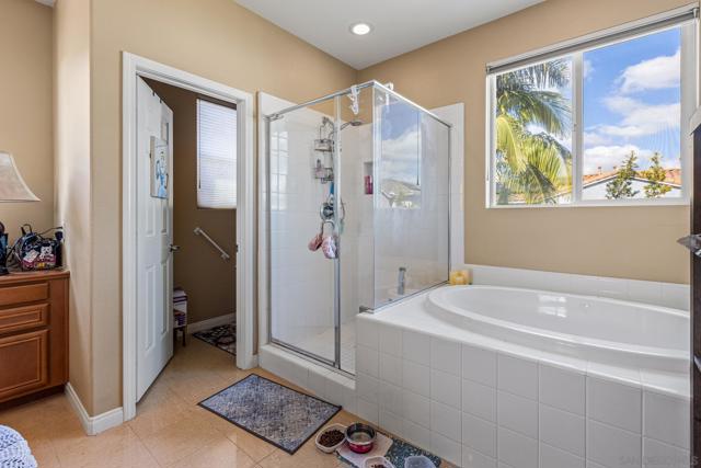 1299 Bellingham, Oceanside CA: https://media.crmls.org/mediaz/5bff8b95-eef0-4f3d-9d23-68b6f0cc8b6e.jpg