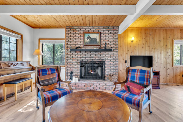 53184 Double View Drive, Idyllwild CA: https://media.crmls.org/mediaz/5bff9e0f-bf09-45e7-8a91-02460471e304.jpg