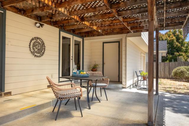 411 Alta Vista Dr, Santa Cruz CA: https://media.crmls.org/mediaz/5c013995-772a-4213-9631-b7f96a33f73a.jpg
