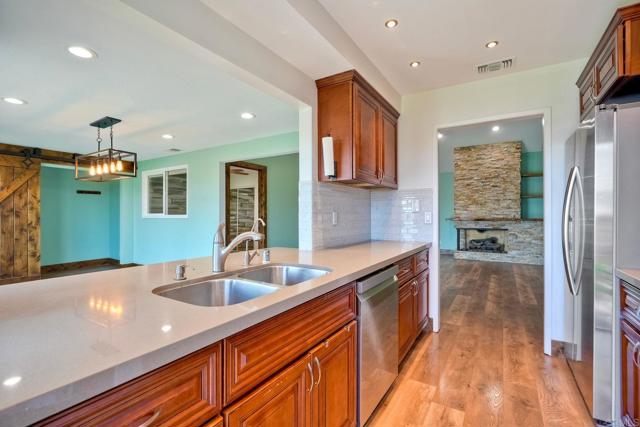 14787 Caminito Orense Oeste, San Diego CA: https://media.crmls.org/mediaz/5c016ec6-e7b8-4f37-ab32-bfc323383878.jpg