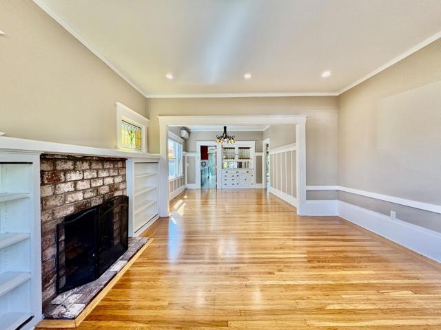 809 Bayswater Avenue, Burlingame CA: https://media.crmls.org/mediaz/5c01bb1c-68a3-4cdc-817a-ba7abf133aad.jpg
