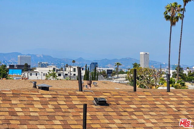 2055 S Garth Avenue, Los Angeles CA: https://media.crmls.org/mediaz/5c025ea5-6055-4d6a-8b6d-36a68d3c657b.jpg