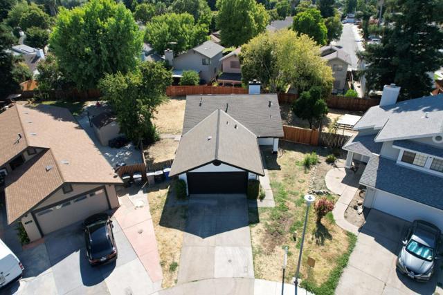 1190 Rio Norte Way, Sacramento CA: https://media.crmls.org/mediaz/5c03a770-78cb-46b9-9773-caad6a47b6ed.jpg